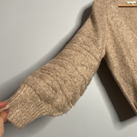 ❗️SOLD❗️Z Supply Cream/Oatmeal Knit Cardigan Size M - Picture 3 of 7